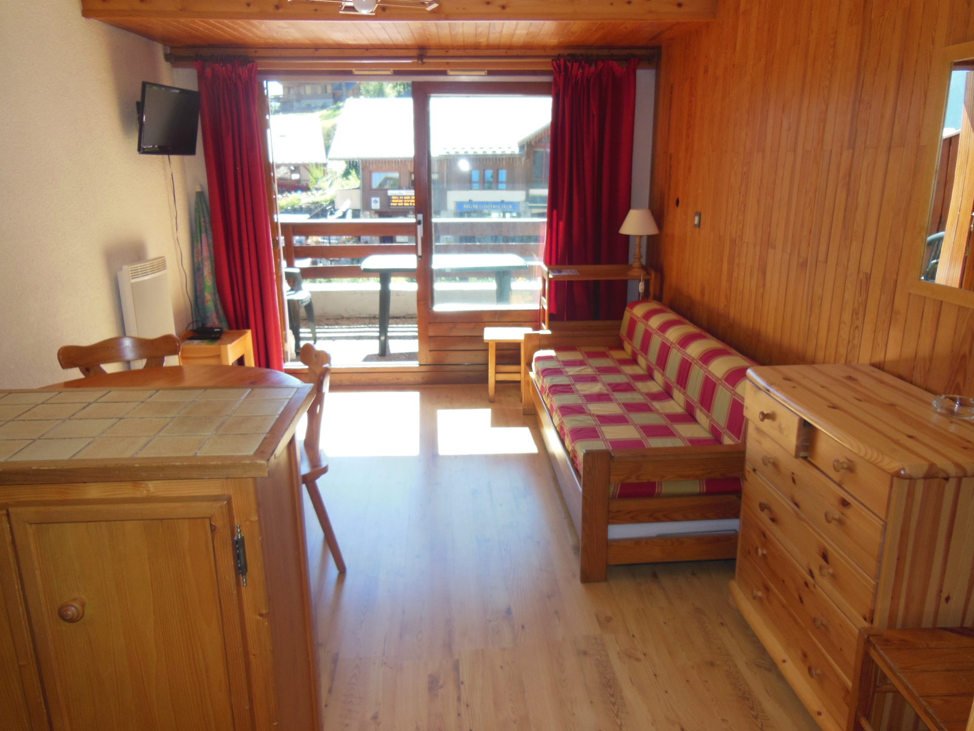 2 pièces / 2 pièces cabine - Résidence LE CENTRE - ref CCET004 - 2