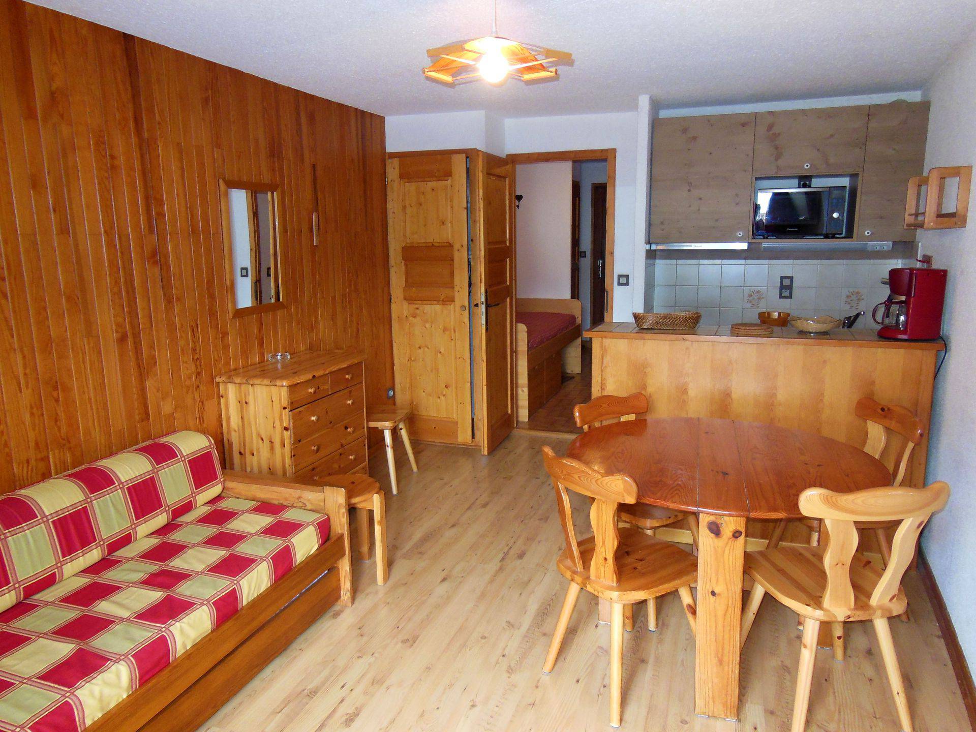 2 pièces / 2 pièces cabine - Résidence LE CENTRE - ref CCET004 - 3