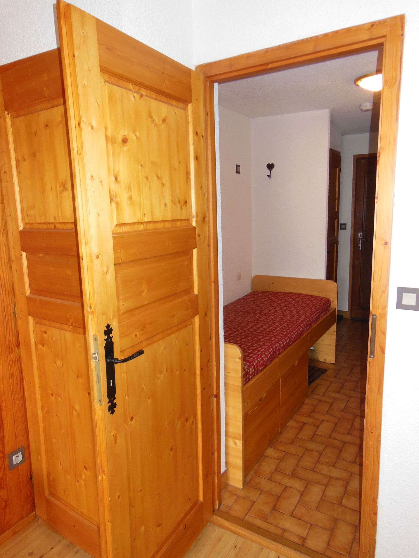 2 pièces / 2 pièces cabine - Résidence LE CENTRE - ref CCET004 - 5