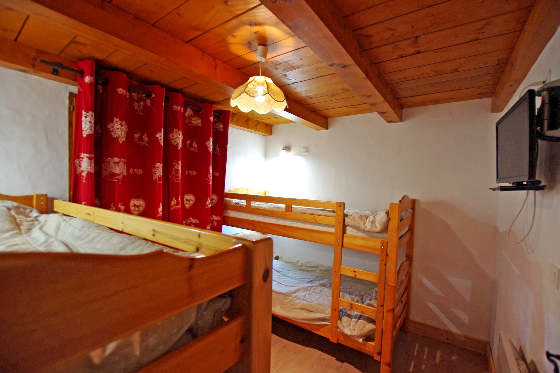 6 pièces / 6 pièces cabine - Résidence L'ECHAYER - ref CECH002 - 8