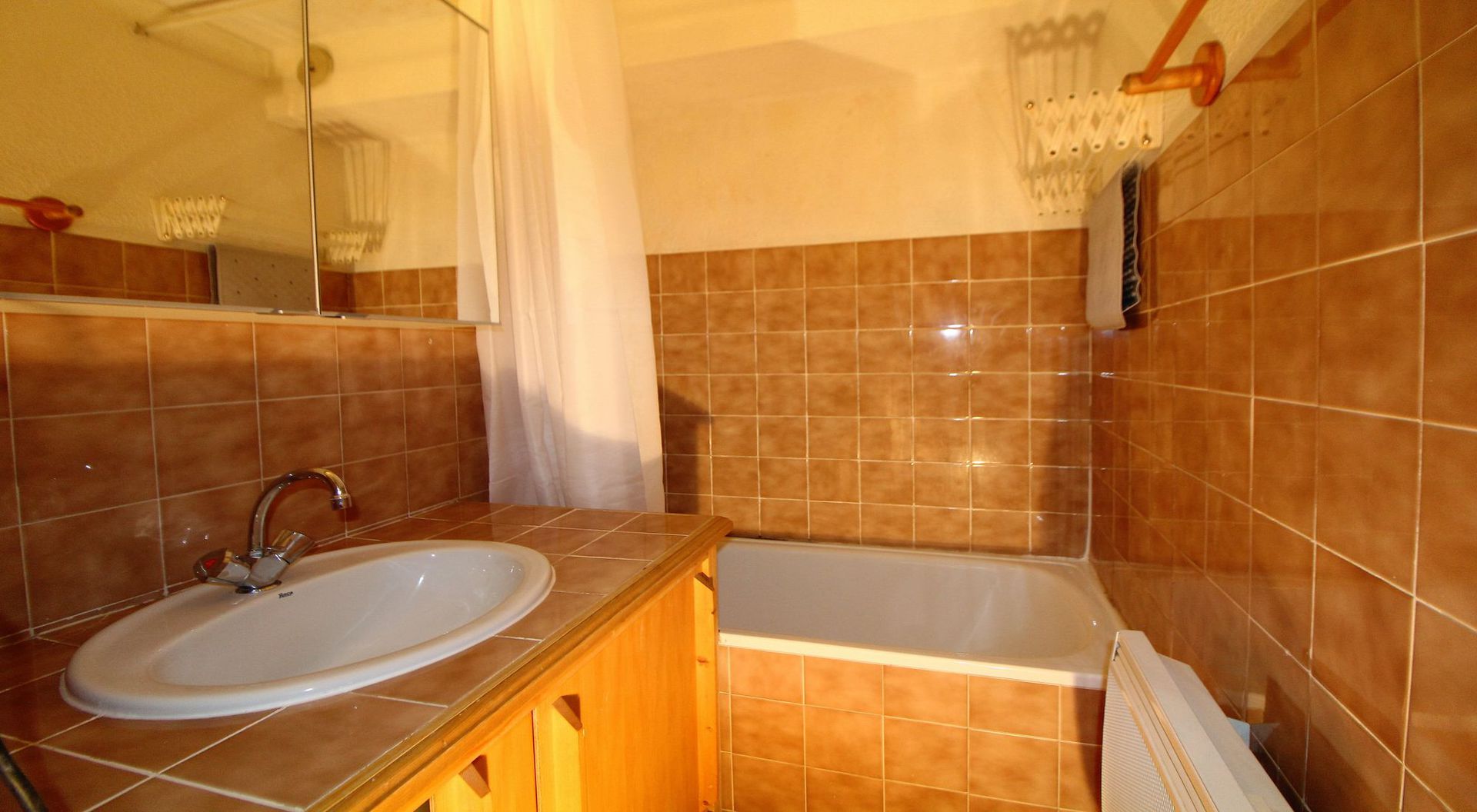 2 pièces / 2 pièces cabine - Résidence LE CENTRE - ref CCET001 - 8