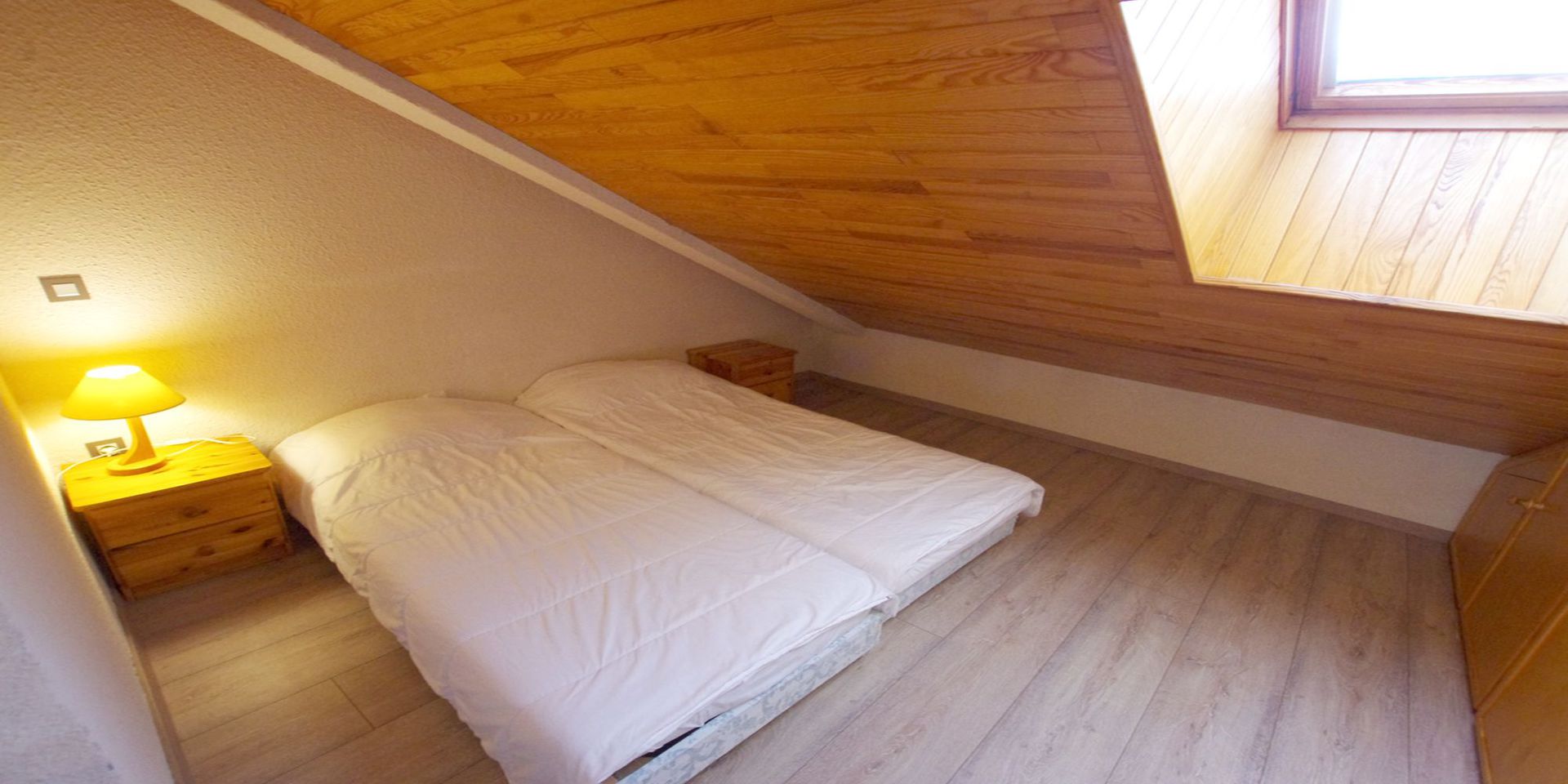 4 pièces / 4 pièces cabine - Résidence LE CENTRE - ref CCET014 - 8