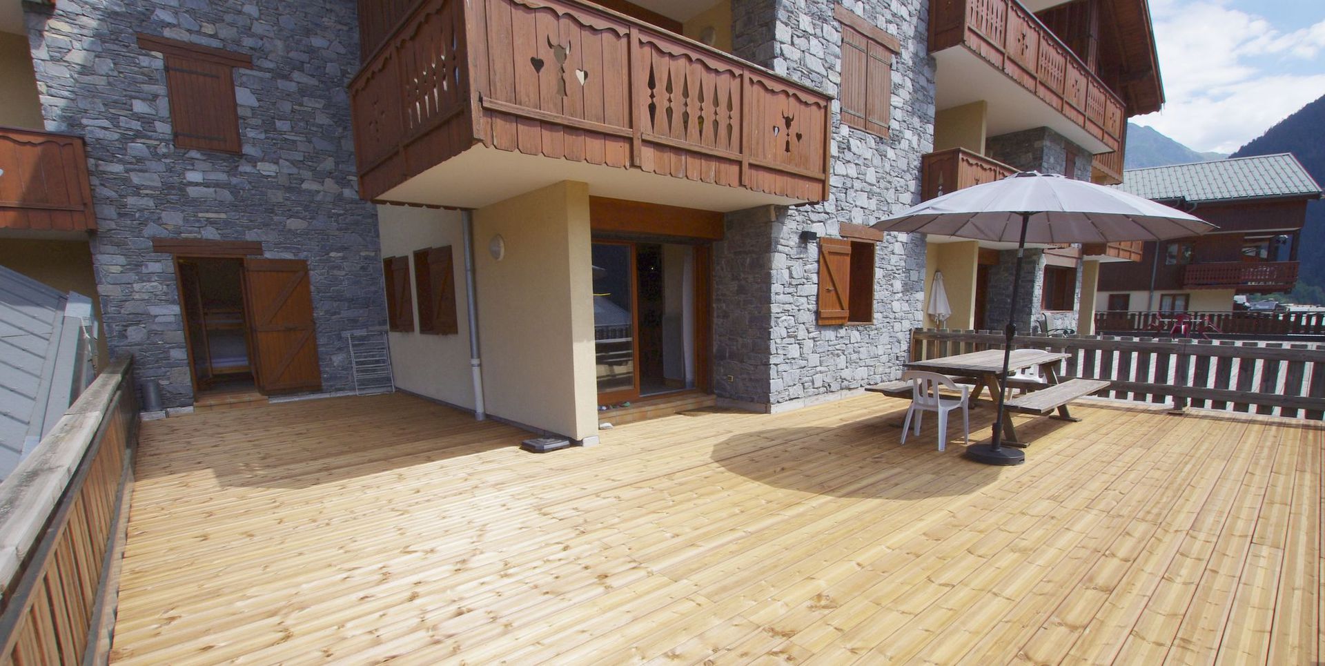 4 pièces / 4 pièces cabine - Résidence LA TOUR DU MERLE - ref CTDM001 - 10